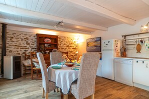 Dining - L'air du large - Maison à 15min à pied de la plage (Le Palais)