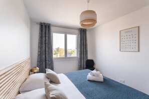 2 habitaciones, tabla de planchar con plancha y wifi gratis 