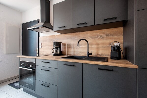 Fridge, microwave, oven, dishwasher