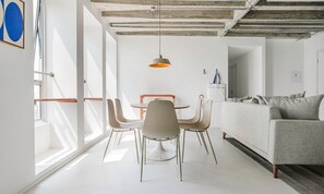 Deluxe-Apartment | Esszimmer