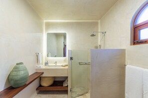 Hair dryer, towels