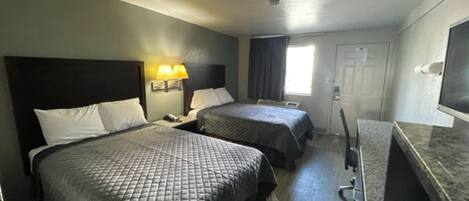 Basic Room, 1 Queen Bed