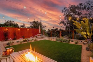 Outdoor dining - Canyon Oasis- Close to Beaches (San Diego)
