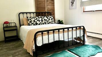 3 bedrooms, WiFi, bed sheets