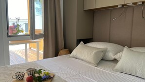 2 室のベッドルーム、アイロン / アイロン台、インターネット、ベッドシーツ