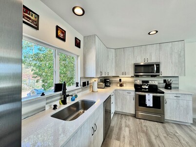 Skyline by the Lake – Fort Collins vacation Home by Horsetooth Reservoir.

