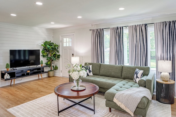 Gallatin Vacation Rental | 4BR | 2BA | 1,300 Sq Ft | 5 Steps to Access