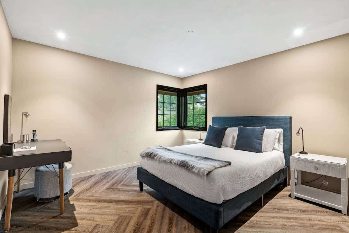 3 Schlafzimmer, Reisekinderbett, kostenloses WLAN, Bettwäsche