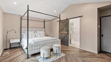 3 bedrooms, travel crib, free WiFi, bed sheets