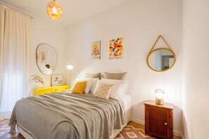 2 bedrooms, in-room safe, iron/ironing board, free WiFi