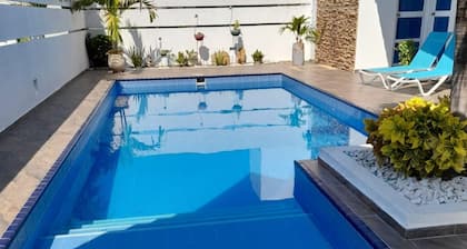 Quinta Moderna Piscina Privada Via Girar