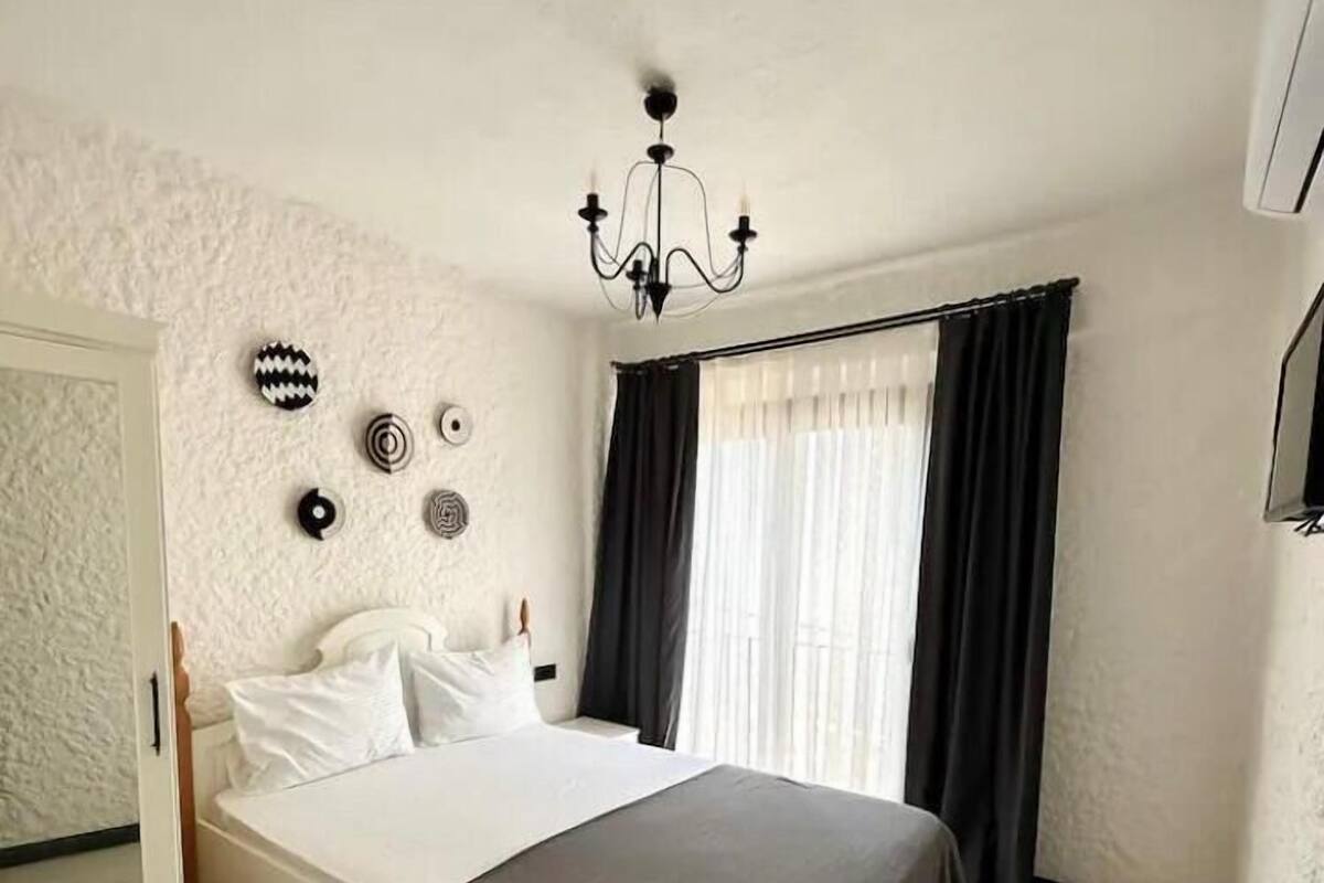 Standard Room, City View