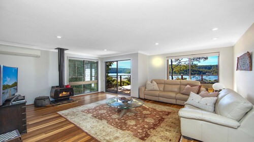 Hardys Bay Haven by HolidayCo.