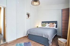 3 habitaciones, caja de seguridad en la habitación y escritorio 