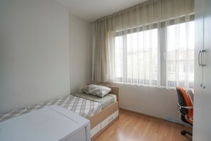 Single Room, City View | Premium bedding, desk, free WiFi, bed sheets - Nef İpek Otel (Balikesir)