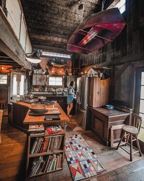 Kühlschrank, Ofen, Herdplatte, Geschirrspüler