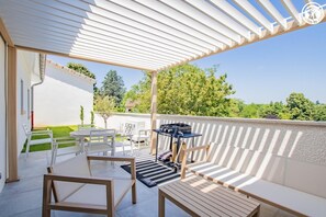 Outdoor dining - Les Chanterelles - CRECHES SUR SAONE (CRECHES SUR SAONE)