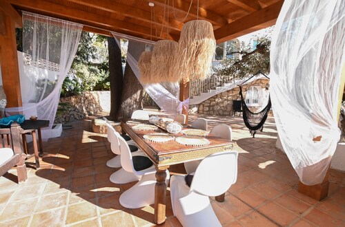 Villa 'Samar Altea Grupo Terra De Mar' with Sea View, Wi-Fi and Air Conditioning