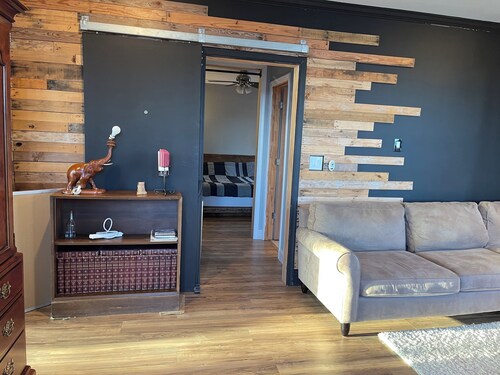 KING-SIZE BED in Master Bedroom plus 2 SLEEPING SOFAS in LR - WHOLE SUITE 64.