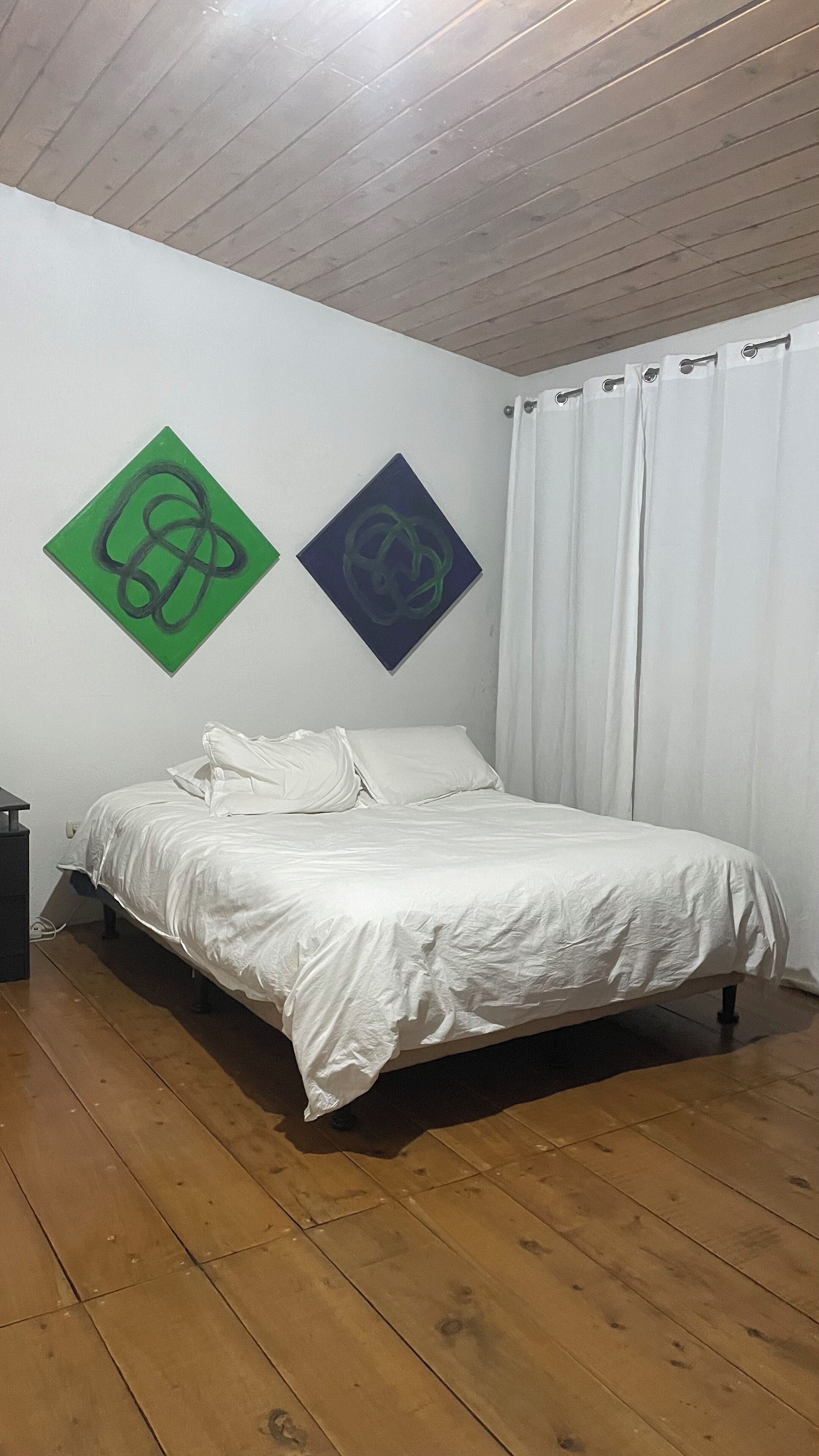 3 soverom, skrivebord, wi-fi og sengetøy