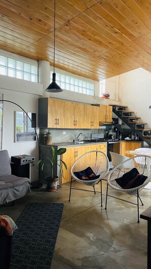 Interior - Apartment on a spectacular farm. We are located 10 min from Antigua Guatemala.
(Santa Lucía Milpas Altas,)