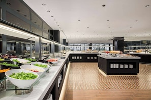 Daily buffet breakfast for a fee - Ramada By Wyndham Gaziantep (Gaziantep)