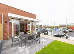 House | Balcony