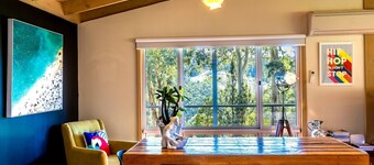 Otway Valley Lodge - Wood fired hot tub, Koalas in the garden