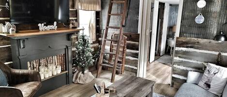 Smart TV, DVD player, video library