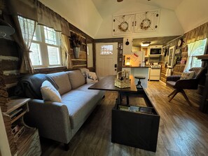 Smart TV, DVD player, video library