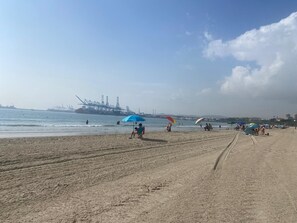 Una playa cerca