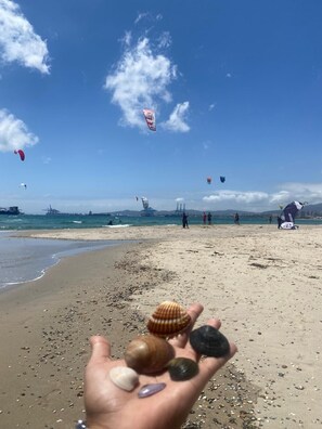 Una playa cerca