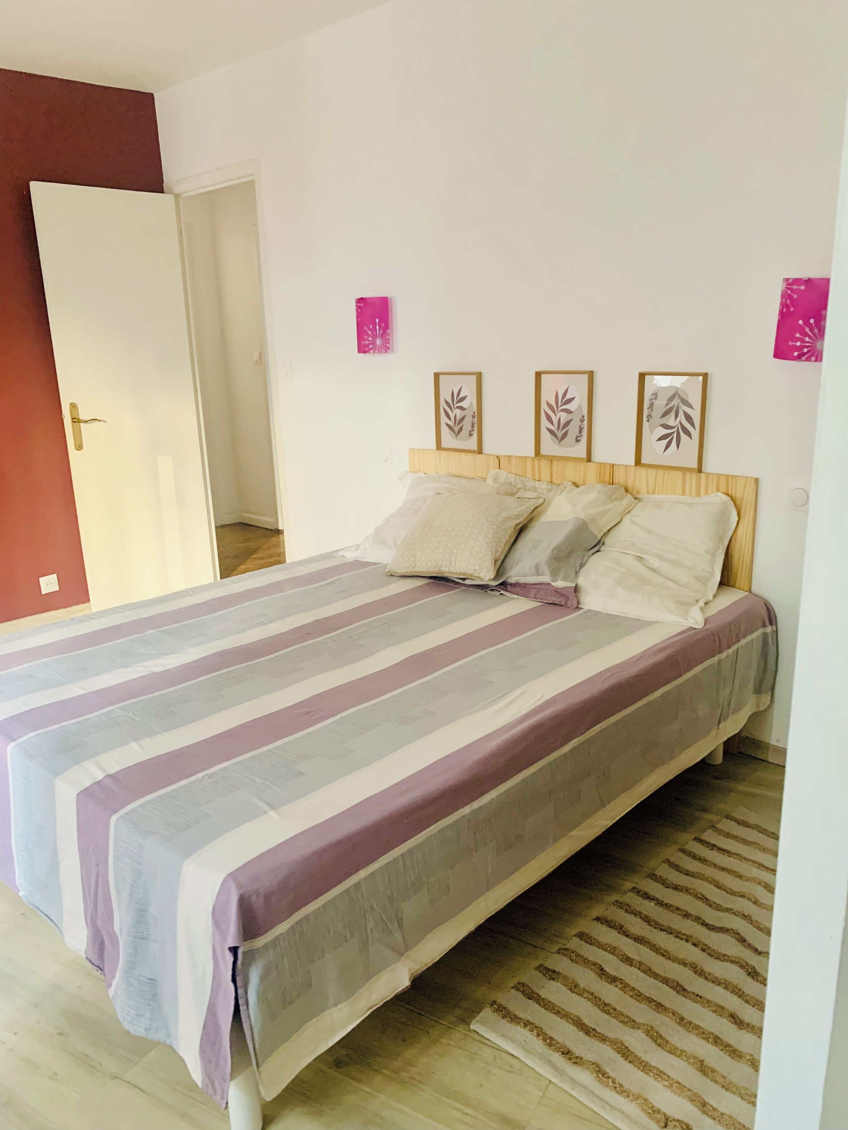 2 slaapkamers, een strijkplank/strijkijzer, wifi, beddengoed