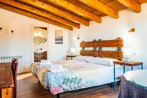 7 camere, ferro/asse da stiro, Wi-Fi gratuito, lenzuola