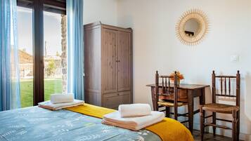 7 bedrooms, iron/ironing board, free WiFi, bed sheets