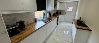 Glasgow Central Paradise - Spacious 3- Bed House