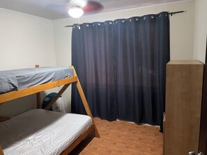 3 bedrooms, WiFi, bed sheets - Congos House, 5 min to Santa Teresa (Cobano)