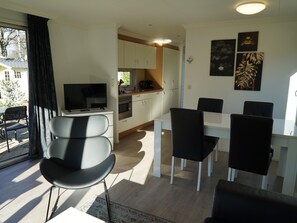 Dining - Chalet in a Residence Near sea (Arnhem)