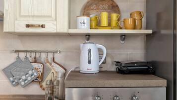 Frigorífic, forn, placa de cuina i rentaplats