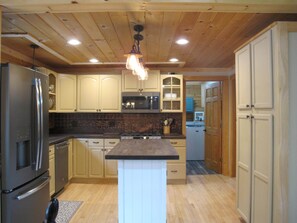 Microwave, oven, stovetop, dishwasher - Jay Mountain Retreat - Ski Whiteface - Hikers Paradise
 (Jay)
