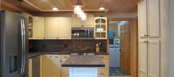 Jay Mountain Retreat - Ski Whiteface - Hikers Paradise
