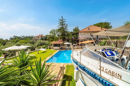 Pool. Boat 'Etna House' with Sea View, Wi-Fi and Air Conditioning