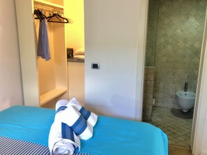 1 bedroom, in-room safe, iron/ironing board, WiFi