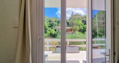 Apartment 'Nica's Home' with Mountain View, Shared Terrace and Air Conditioning