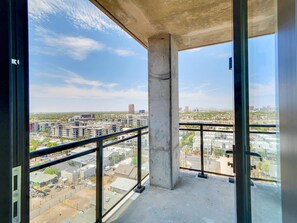 Luxury Apartment, 2 Bedrooms | Balcony