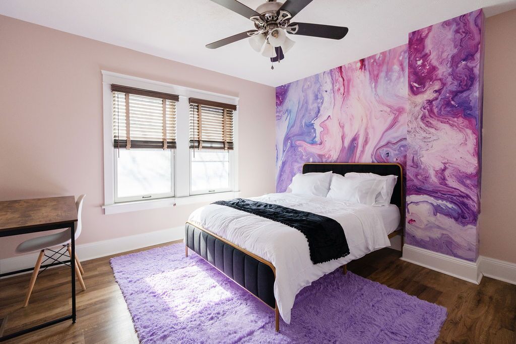 9 camere, una scrivania, ferro/asse da stiro, culla da viaggio