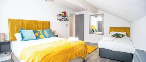 Apartment | 3 bedrooms, free WiFi, bed sheets