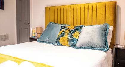 Belfast Bliss Apartment - Modern & Cozy Retreat