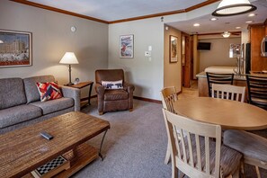 TV, DVD player - Ski-in/Ski-out. 9 Hot Tubs + Pools |  Breck Studio (Breckenridge)