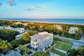 Exterior - Blue Heron Manor by Avantstay Ocean View + Saltwater Pool (Isle of Palms)